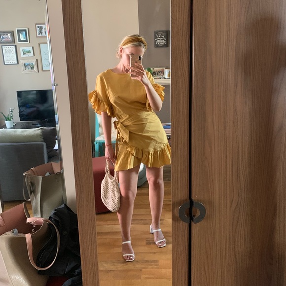 Sunflower dress - Picture 2 of 5